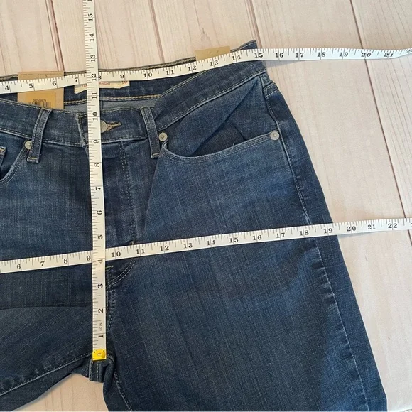 Levi's Classic Straight Jeans Women’s 10 Blue (W30 L30) Mid Rise Hypersoft Denim - Picture 11 of 14